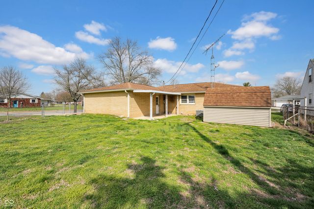 2132 Timbercrest Drive, Columbus, IN 47203