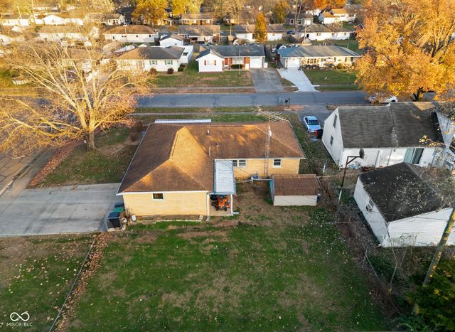 2132 Timbercrest Drive, Columbus, IN 47203