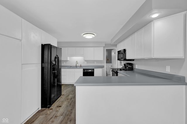 2132 Timbercrest Drive, Columbus, IN 47203