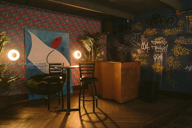 150 NW 24th St, Miami, FL 33127