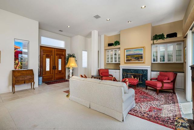 38 Lucerne Drive, Palm Desert, CA 92260