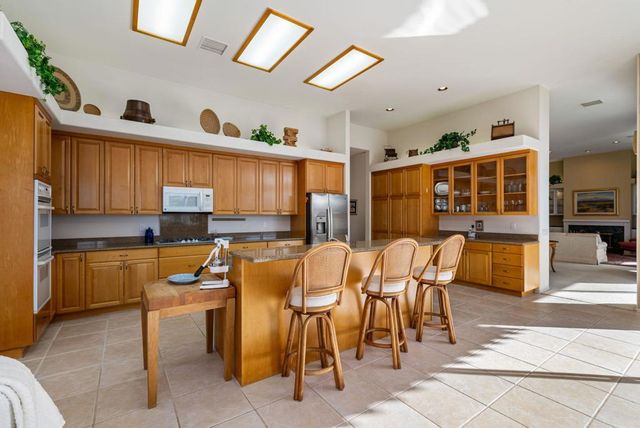 38 Lucerne Drive, Palm Desert, CA 92260