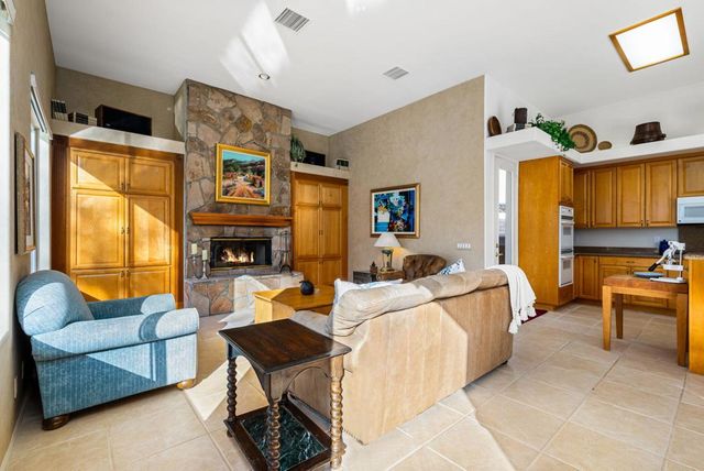 38 Lucerne Drive, Palm Desert, CA 92260