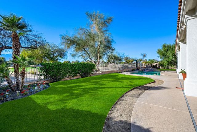 38 Lucerne Drive, Palm Desert, CA 92260