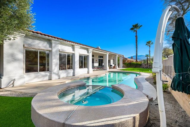 38 Lucerne Drive, Palm Desert, CA 92260