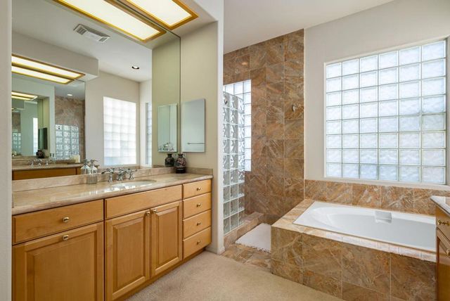 38 Lucerne Drive, Palm Desert, CA 92260