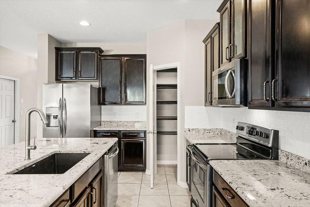 3193 ZANDER DRIVE, Grand Island, FL 32735