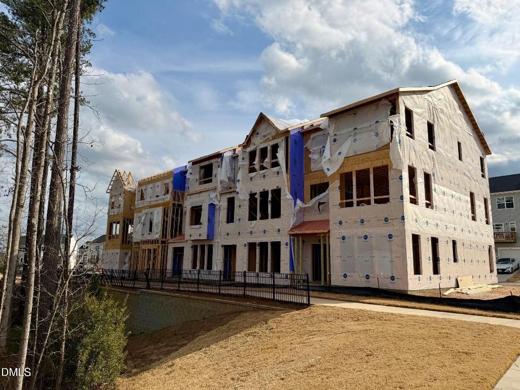 123 Frosted Iris Lane 187, Garner, NC 27529