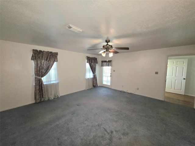 308 Echo Lane, Livingston, TX 77351