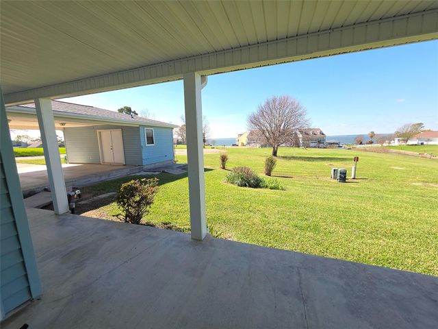 308 Echo Lane, Livingston, TX 77351