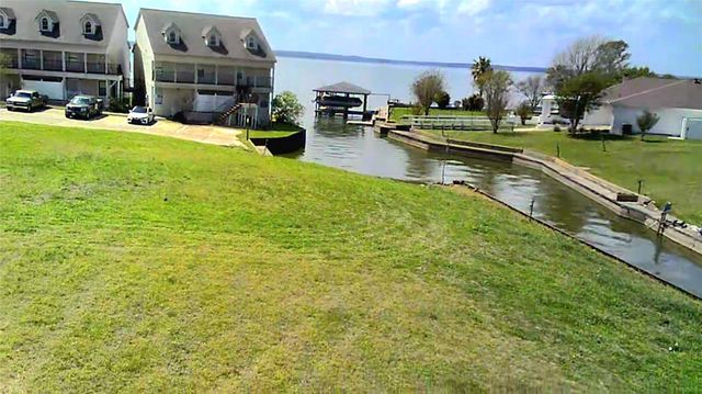 308 Echo Lane, Livingston, TX 77351