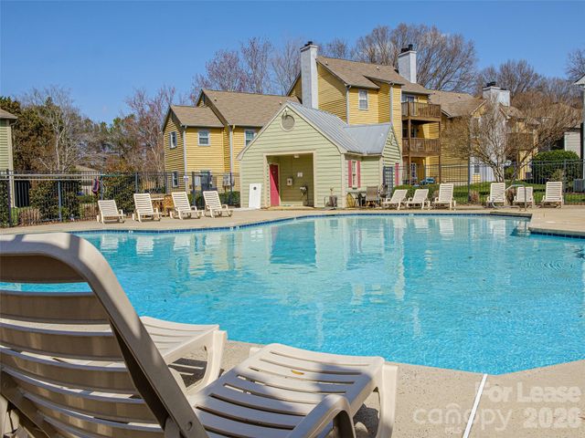 3300 Selwyn Farms Lane 5, Charlotte, NC 28209