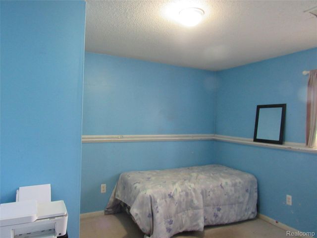 12680 Andersonville Road, Springfield Charter Township, MI 48350