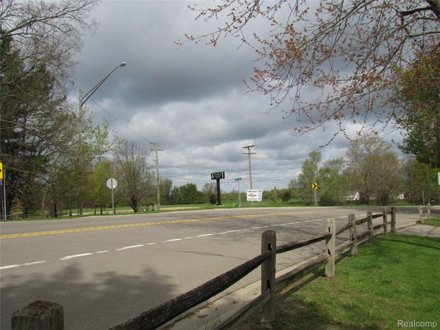 12680 Andersonville Road, Springfield Charter Township, MI 48350