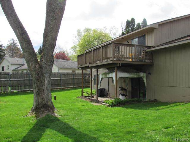 12680 Andersonville Road, Springfield Charter Township, MI 48350