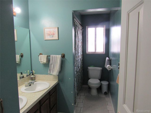 12680 Andersonville Road, Springfield Charter Township, MI 48350