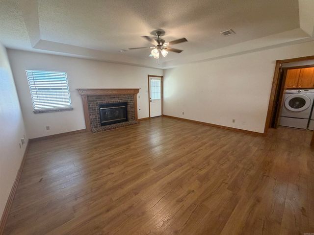 618 Nottingham Cv, Jacksonville, AR 72076