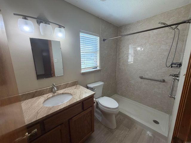 618 Nottingham Cv, Jacksonville, AR 72076