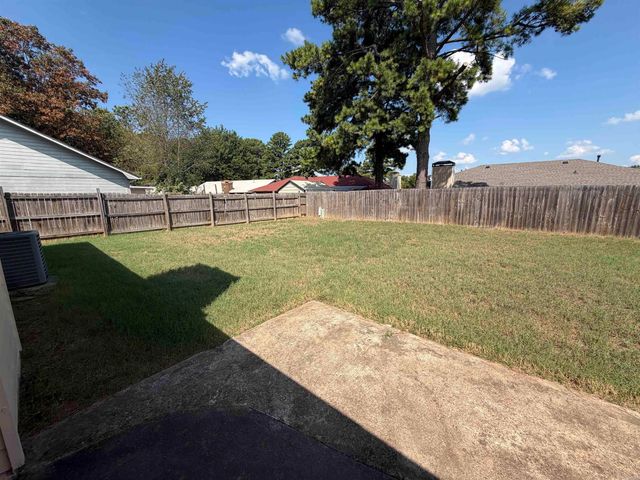 618 Nottingham Cv, Jacksonville, AR 72076