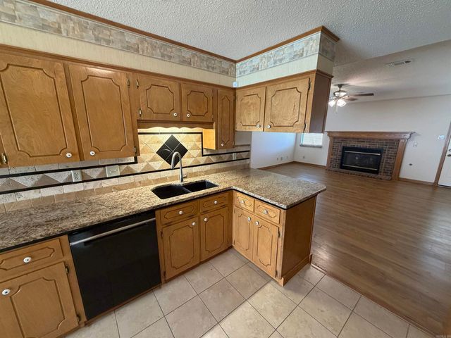 618 Nottingham Cv, Jacksonville, AR 72076