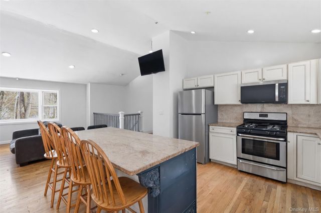 153 S Pascack Road, Nanuet, NY 10954