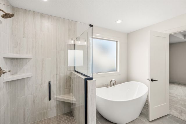 1024 Shady Lane Drive, Norwalk, IA 50211