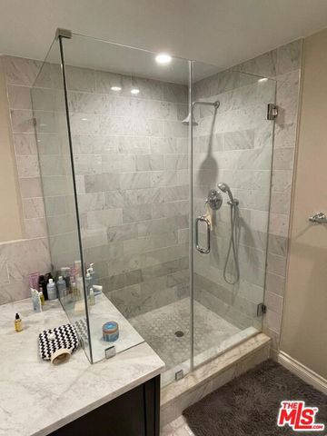412 N Palm Drive 302, Beverly Hills, CA 90210