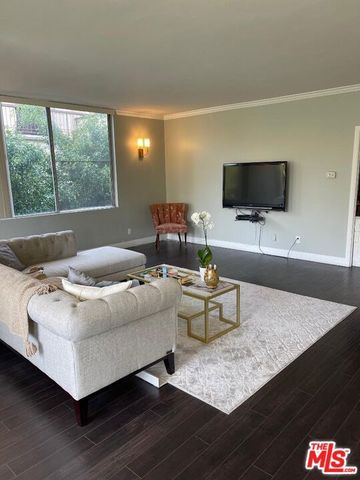 412 N Palm Drive 302, Beverly Hills, CA 90210