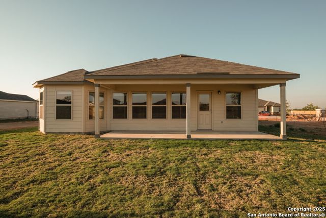 9321 Bronze Cyn, Atascosa, TX 78002