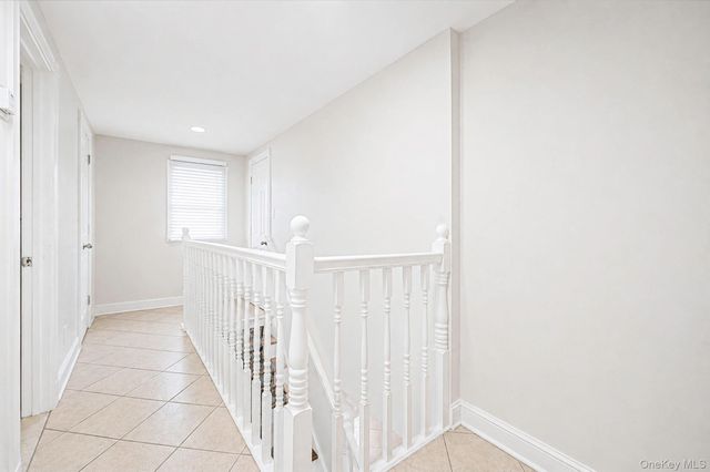 56 Pickwick Lane, North Babylon, NY 11703