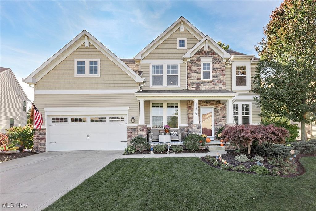 17259 Woodshire Drive, Strongsville, OH 44149