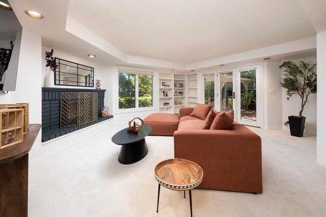 743 Orange Avenue, San Carlos, CA 94070