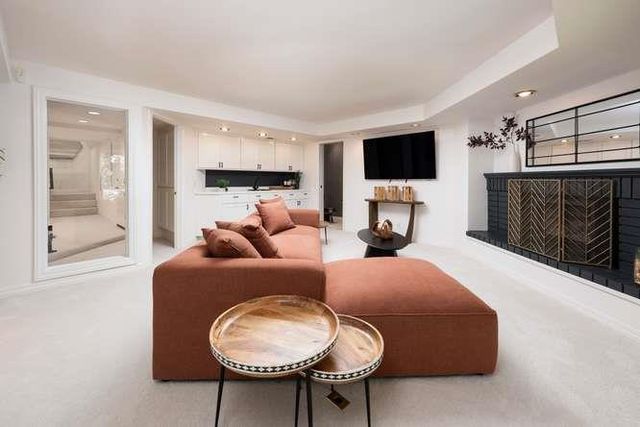 743 Orange Avenue, San Carlos, CA 94070