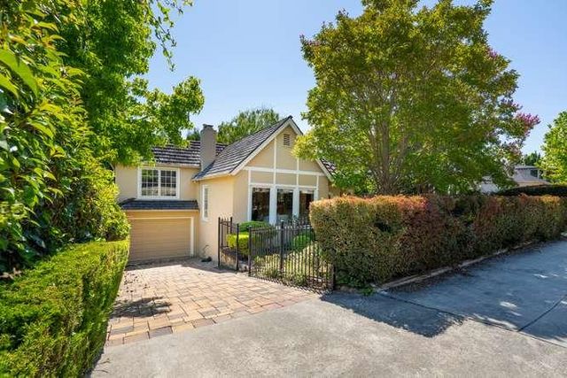 743 Orange Avenue, San Carlos, CA 94070