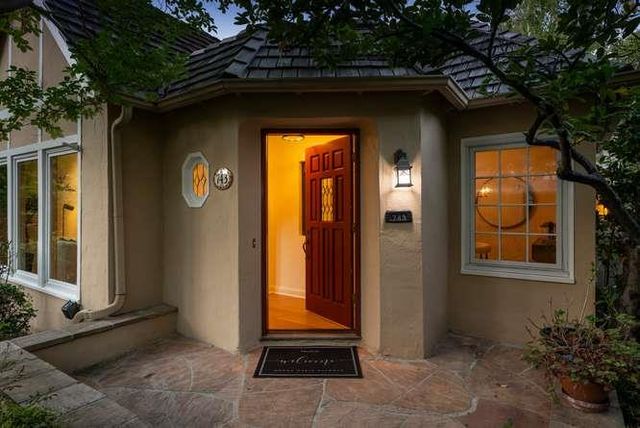 743 Orange Avenue, San Carlos, CA 94070