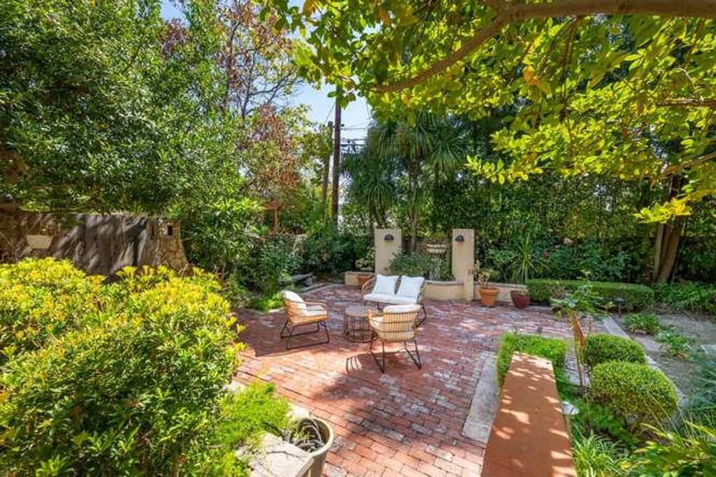 743 Orange Avenue, San Carlos, CA 94070
