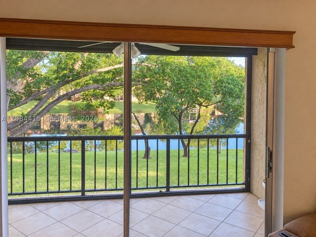 890 SW 9th Street Cir 202, Boca Raton, FL 33486