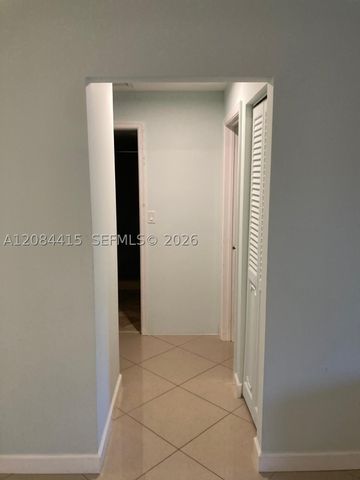 890 SW 9th Street Cir 202, Boca Raton, FL 33486
