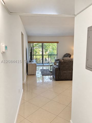890 SW 9th Street Cir 202, Boca Raton, FL 33486