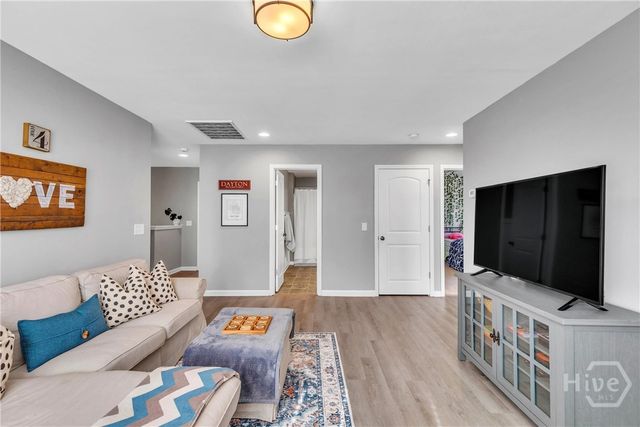 265 Smoke Rise Road, Richmond Hill, GA 31324