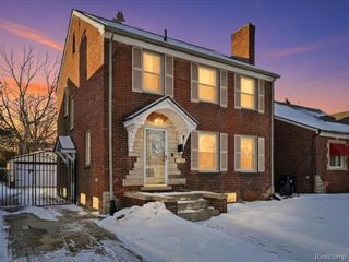 11323 Lansdowne Street, Detroit, MI 48224