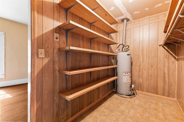 327 12th Street, Somerville, TX 77879