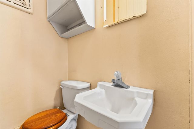 327 12th Street, Somerville, TX 77879