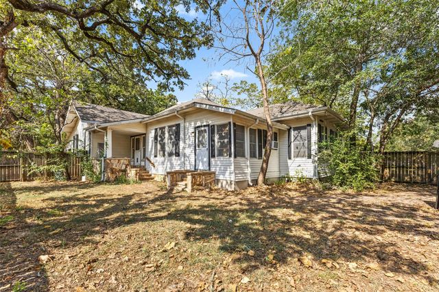 327 12th Street, Somerville, TX 77879