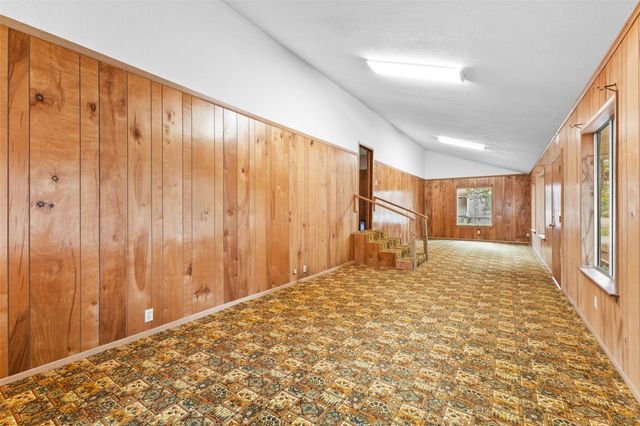 327 12th Street, Somerville, TX 77879