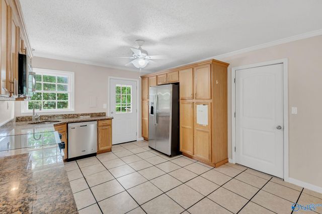 312 Forrest Park Court NW, Huntsville, AL 35806