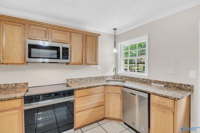 312 Forrest Park Court NW, Huntsville, AL 35806