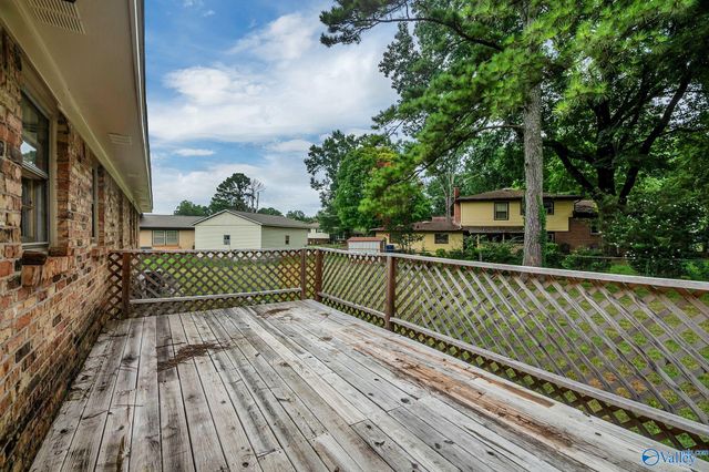 312 Forrest Park Court NW, Huntsville, AL 35806