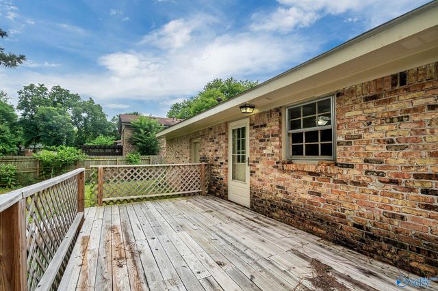 312 Forrest Park Court NW, Huntsville, AL 35806