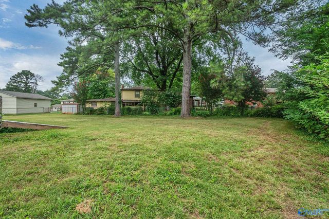 312 Forrest Park Court NW, Huntsville, AL 35806